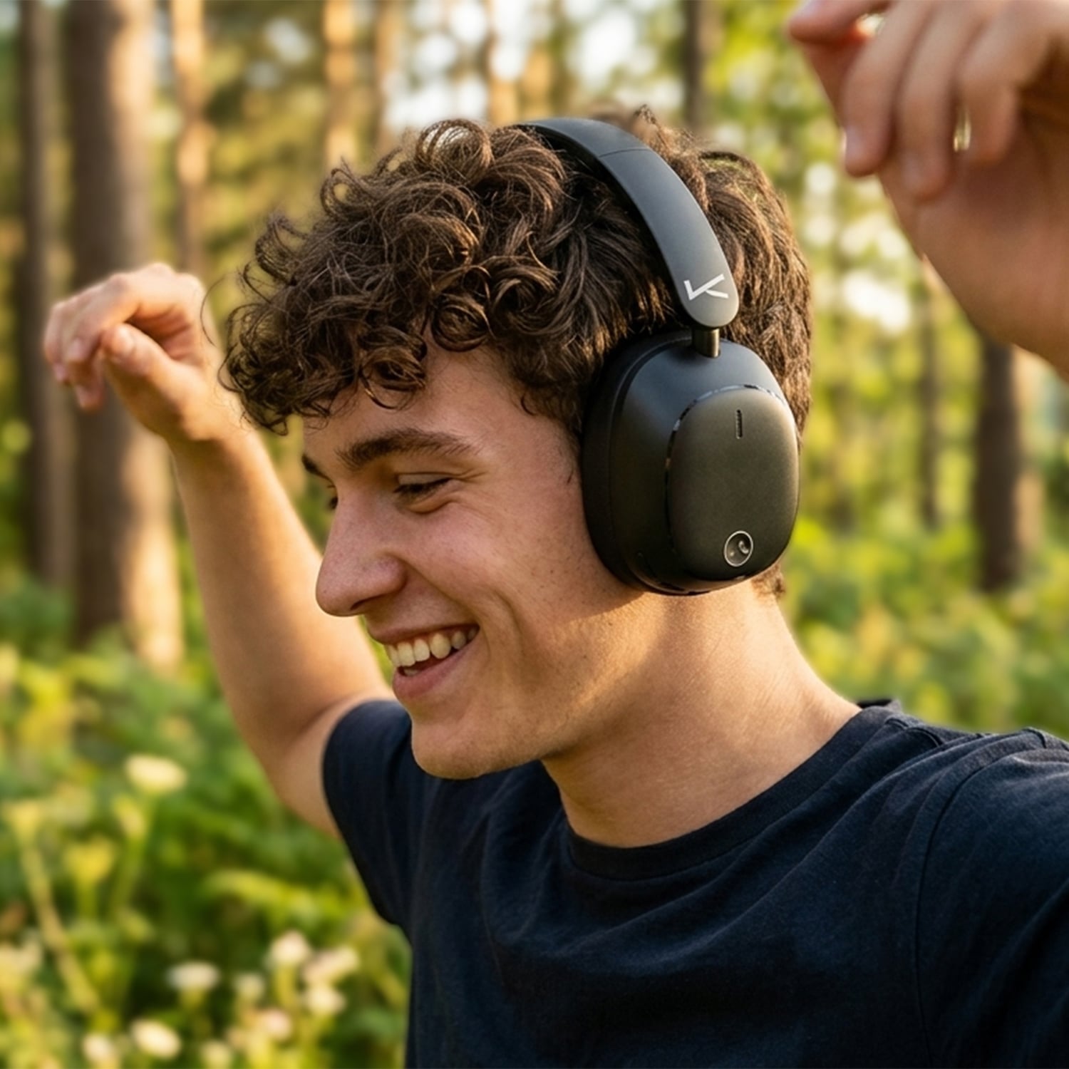 AUDÍFONOS BLUETOOTH OVEREAR NEGRO 30H CLAM-101N - 5