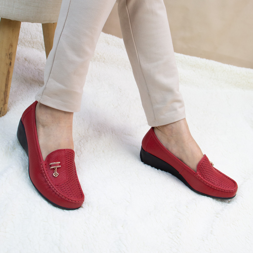 MOCASIN TACO CUÑA MUJER CORELLI ROSA CUERO ROJO - 4