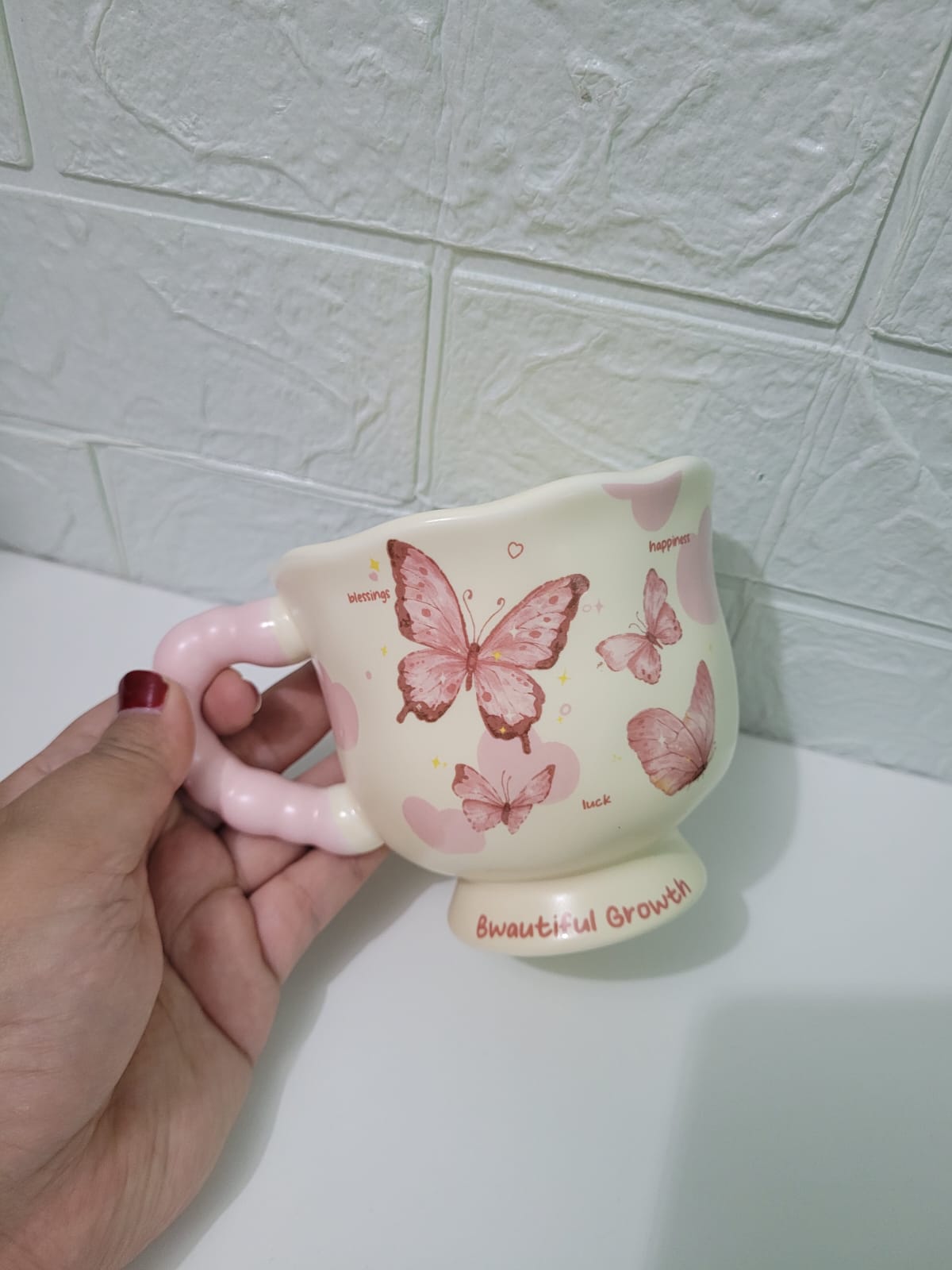 TAZA VINTAGE CON MARIPOSAS - 1