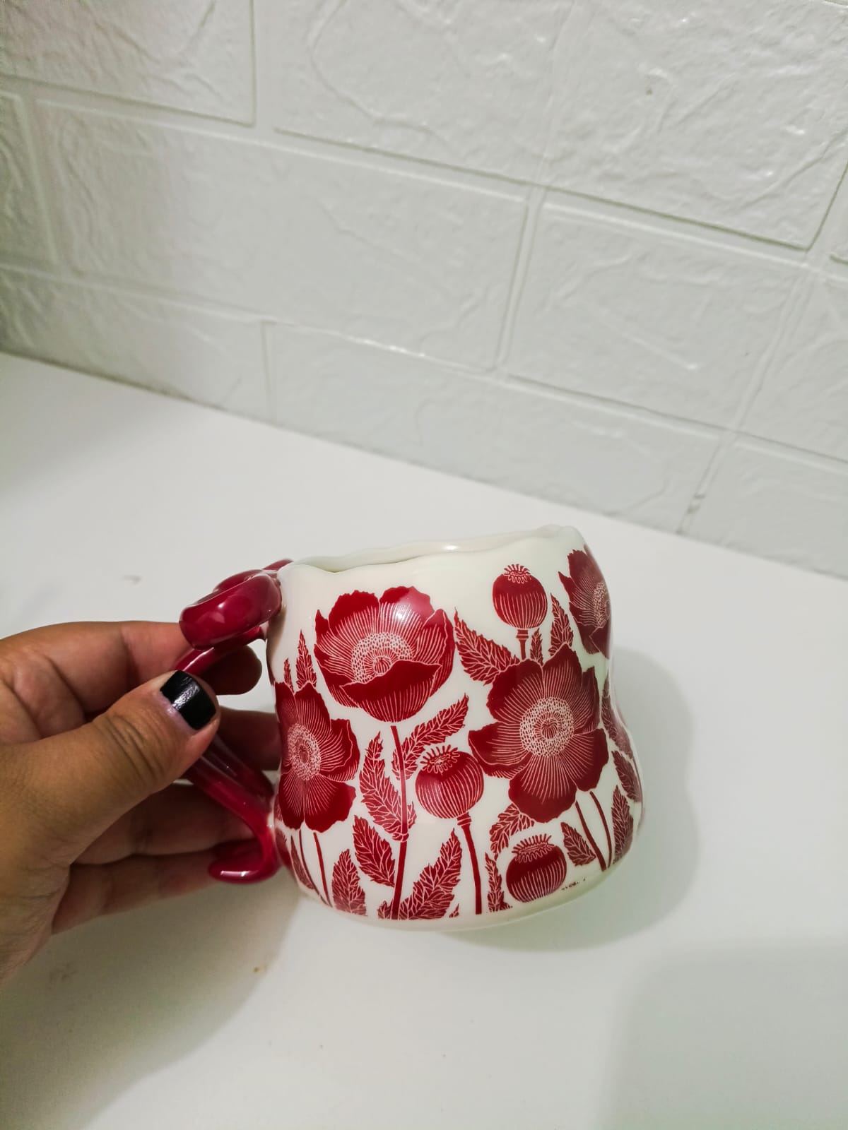 TAZA FLORES ROJA CON LAZO - 2