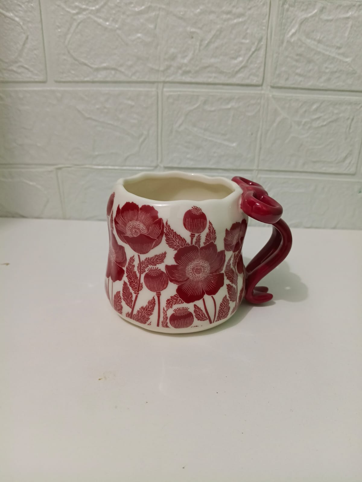 TAZA FLORES ROJA CON LAZO - 3