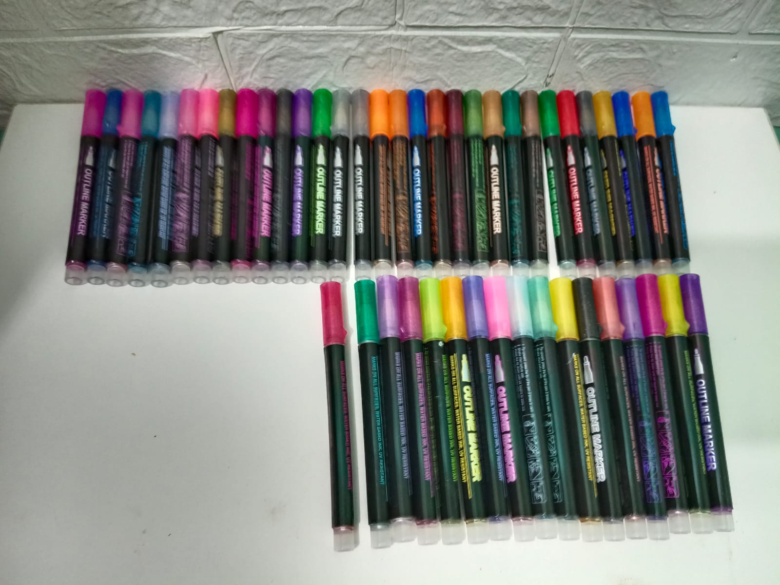 PLUMONES DOBLE CONTORNO METALICO Y COLOR X 48 UND - 2
