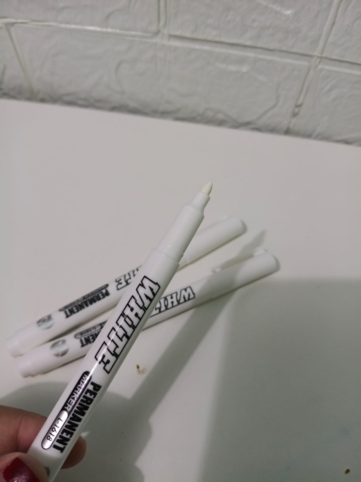 MARCADORES PERMANENTES DE TINTA BLANCA X 3 UND - 2