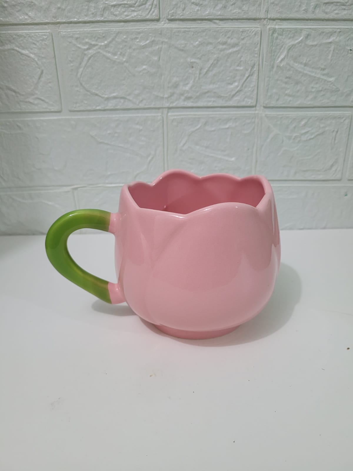 TAZA EN FORMA DE TULIPAN ROSADO - 2