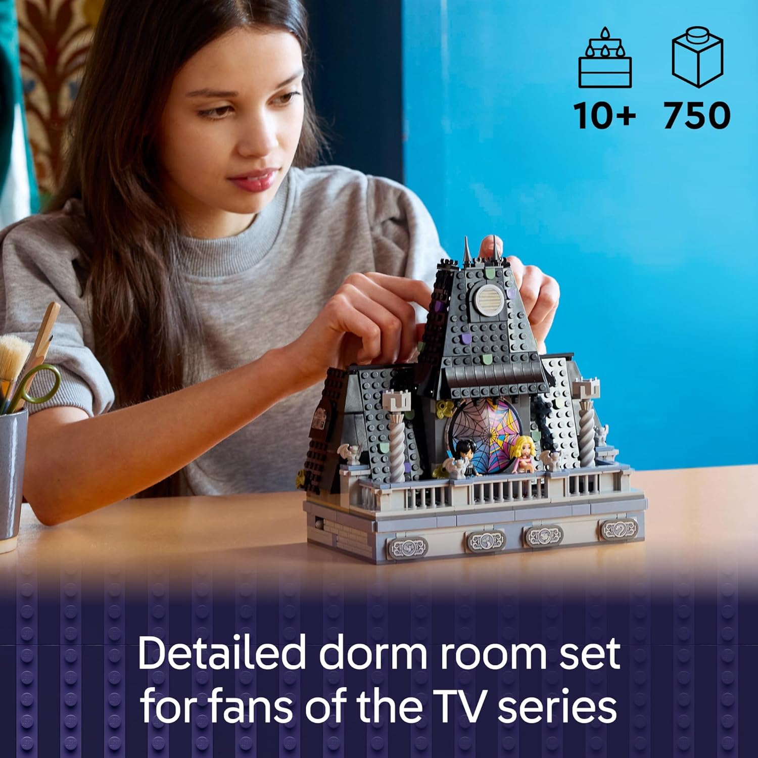 LEGO WEDNESDAY Y ENID'S DORMITORIO MERLINA 76781 CON 4 MINIFIGURAS - 2