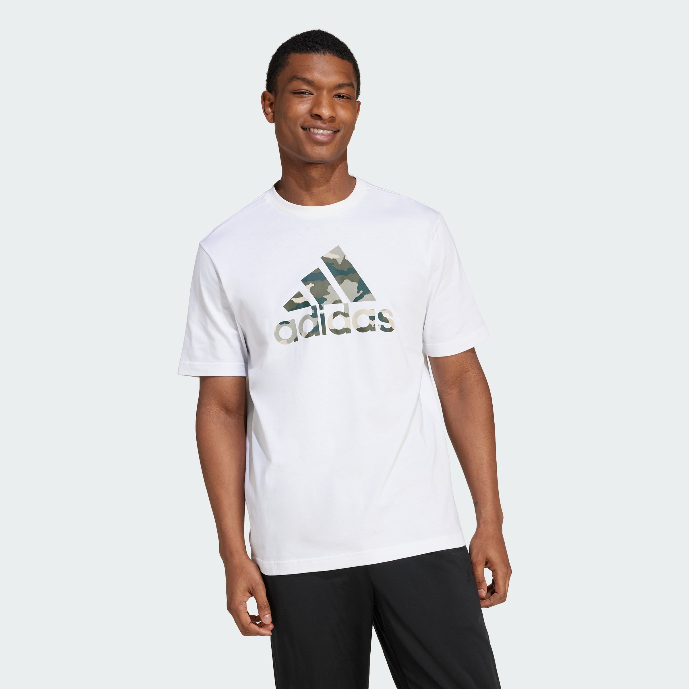 POLO ADIDAS PARA HOMBRE BLANCO LOGO CAMUFLADO - 1