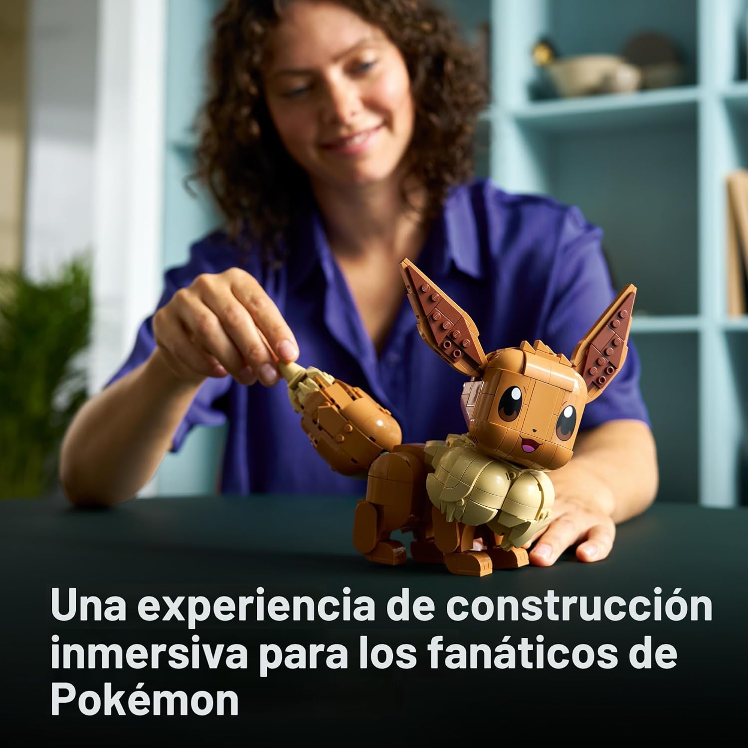 LEGO POKÉMON EEVEE 72151 - JUEGO DE CONSTRUCCIÓN COLECCIONABLE PARA ADULTOS DE 587 PIEZAS - 2