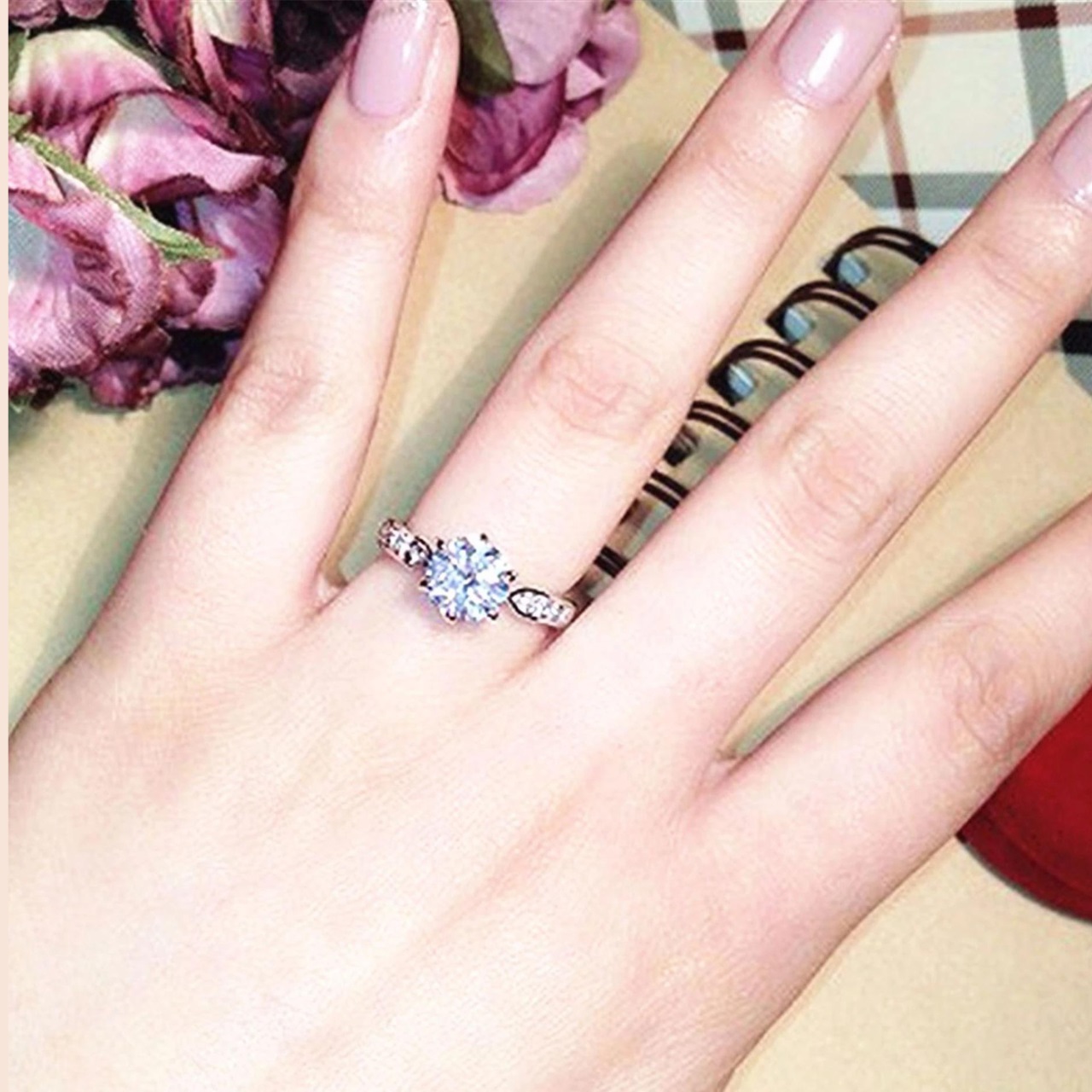 ANILLO DE COMPROMISO GENIEKA IMPERIAL DELUXE BAÑADO EN ORO 18K NOVIA ANIVERSARIO SAN VALENTIN - 3