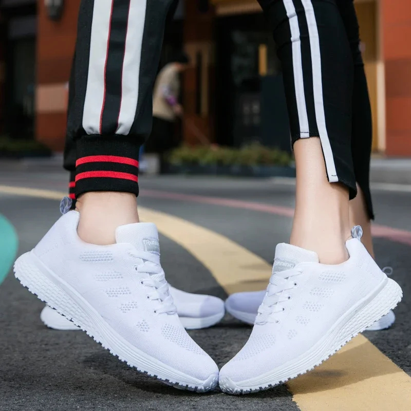 ZAPATILLAS BLANCAS COLEGIO MESH ULTRA LIGERAS RUNNING CAMINATA DEPORTE GYM ESCOLAR VERANO NAVIDAD CALZADO GENIEKA - 4