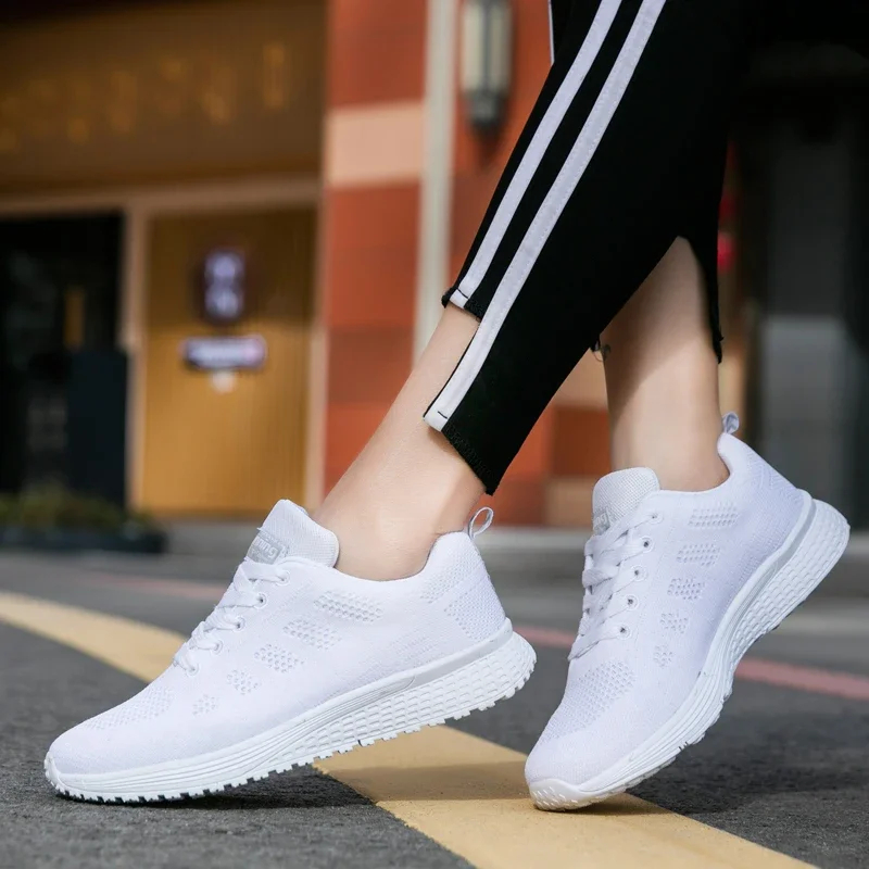 ZAPATILLAS BLANCAS ULTRALIGERAS COLEGIO RUNNING CAMINATA GYM ESCOLAR VERANO MESH TRANSPIRABLE CÓMODAS ESCUELA JÓVENES GENIEKA - 2