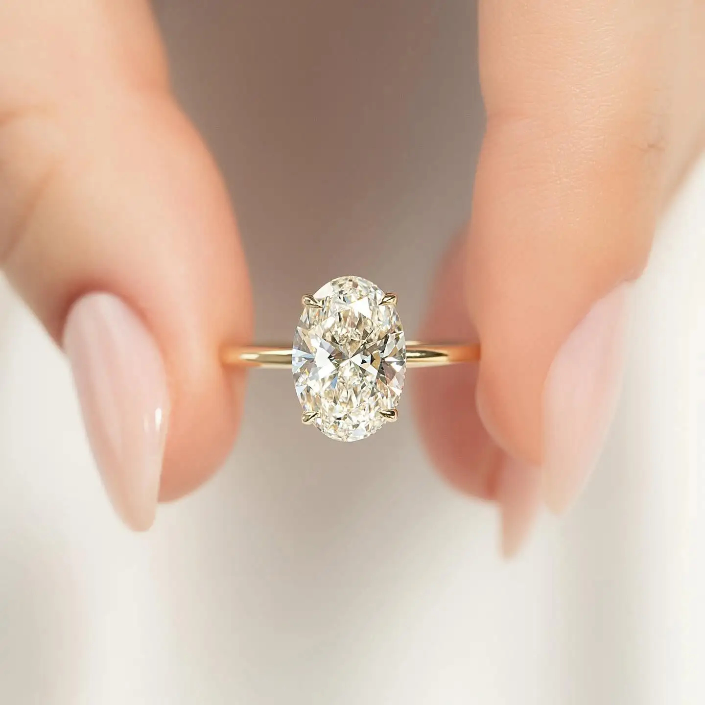 ANILLO DE COMPROMISO OVALADO BAÑADO EN ORO AMARILLO 18K ZIRCONIA CRISTAL ARO SOLITARIO TIPO DIAMANTE JOYA TENDENCIA GENIEKA - 4