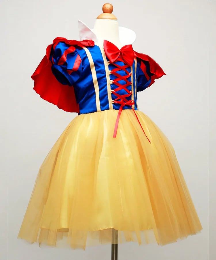 VESTIDO BLANCANIEVES NIÑA + VINCHA LAZO ROJO + CORONA + VARITA + ARETES + COLLAR DORADO + GUANTES + CAPA DISFRAZ NAVIDAD GENIEKA - 5