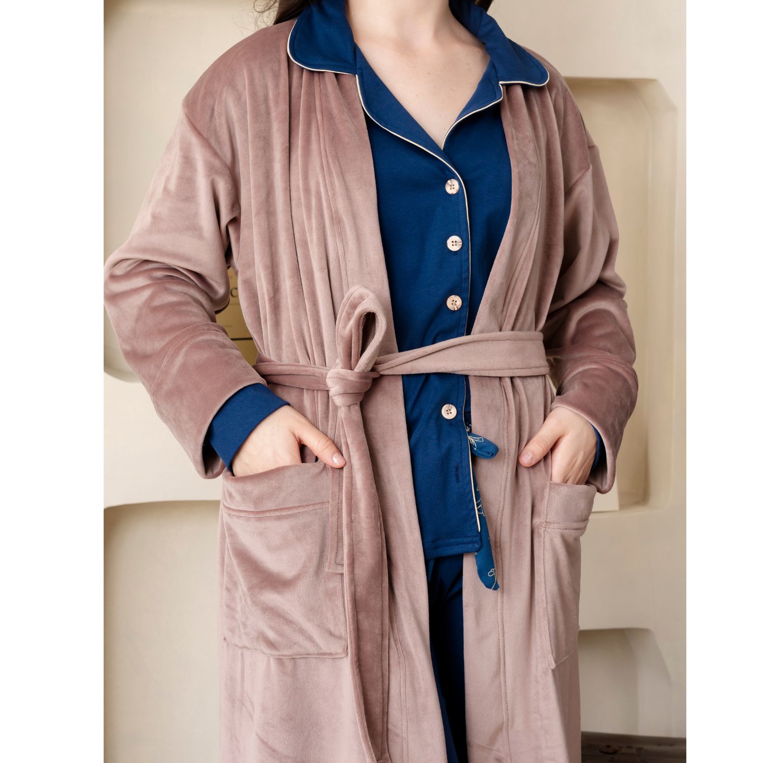 SALIDA DE CAMA ABRIGADORA BONNIE INVIERNO MUJER BEIGE - 2
