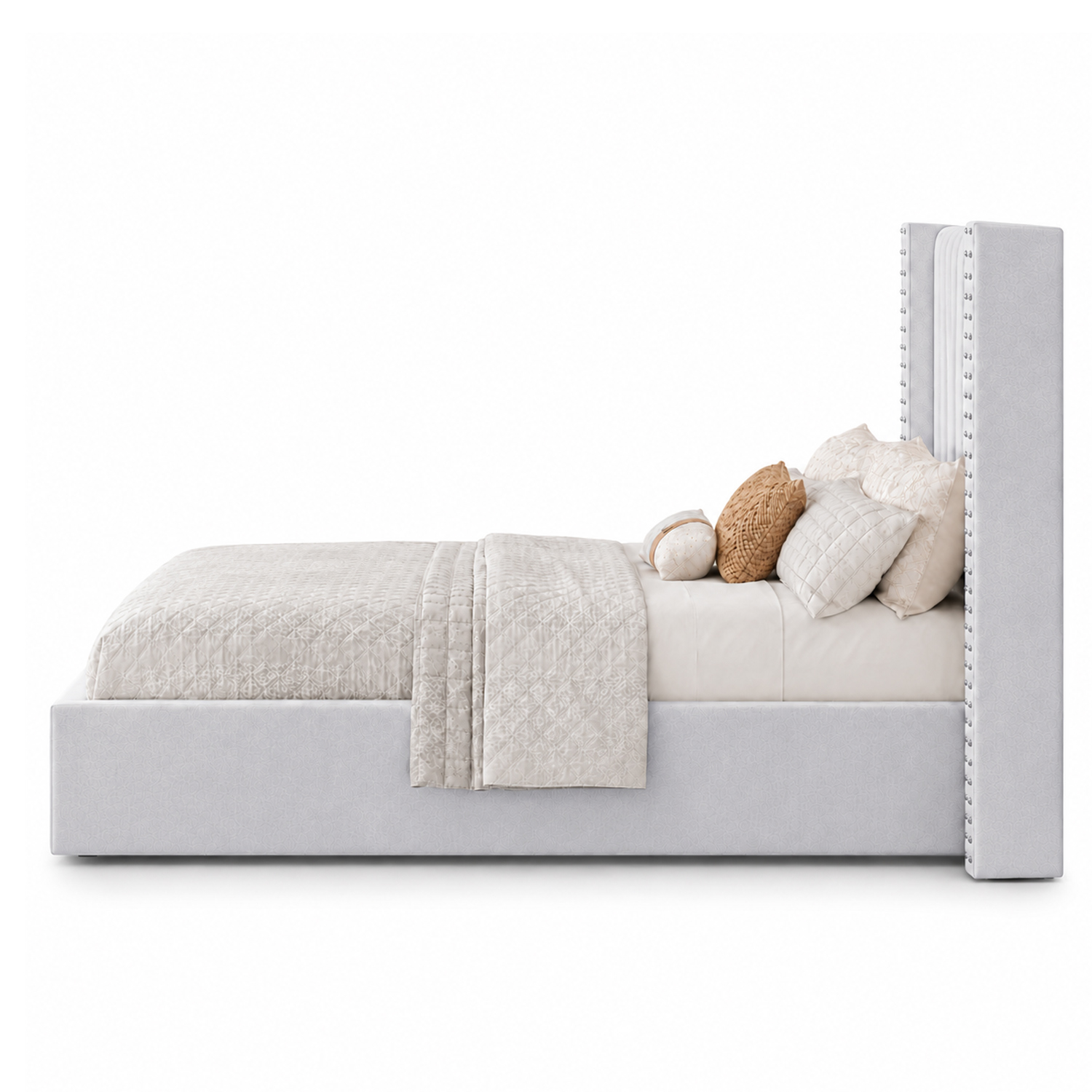 CAMA TAPIZADA LISTÓN CON TACHUELAS LEMUEBLE QUEEN PLATA - 3