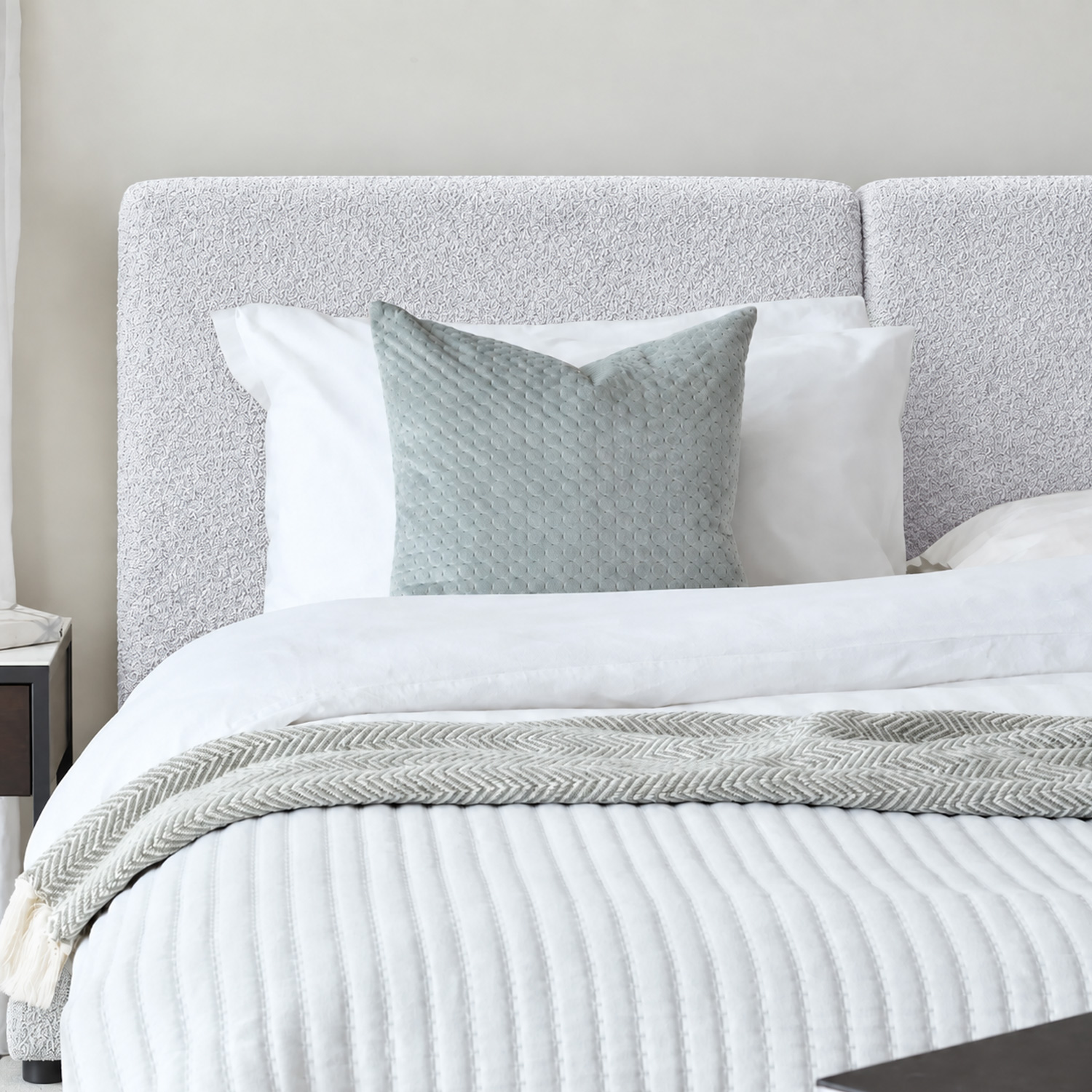 CAMA TAPIZADA CALIFORNIA COZZY PLATA QUEEN - 3