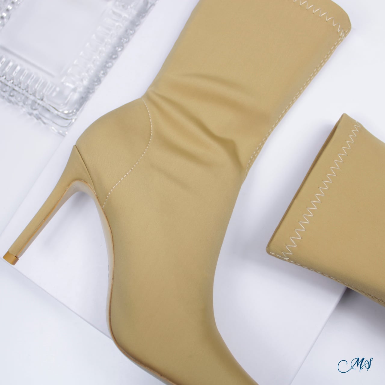 BOTAS CORTAS LICRA BEIGE MUJER M31 - 3