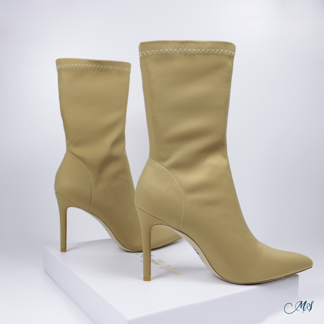 BOTAS CORTAS LICRA BEIGE MUJER M31 - 5