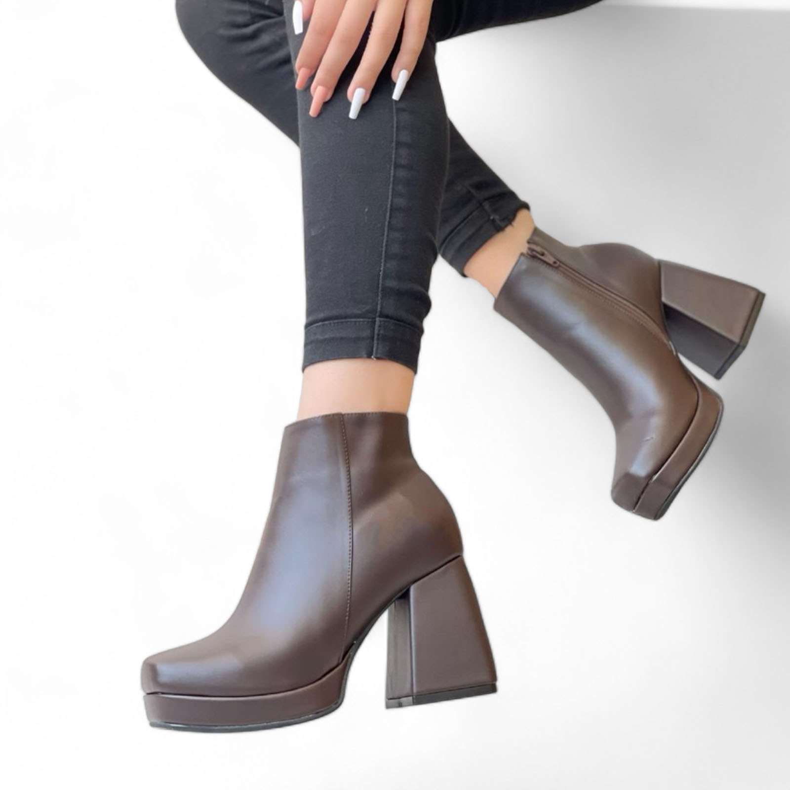 BOTINES MUJER QUERO SHOES MARRÓN ELEGANTE TACO 7 1299P-70 - 1