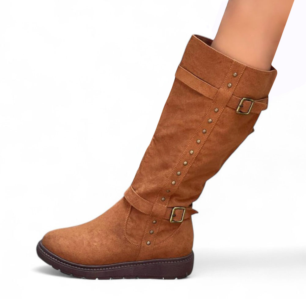 BOTA TRES CUARTOS GAMUZA ACOLCHADA INTERIOR 1299 5C-65 COLOR CAMEL - 1