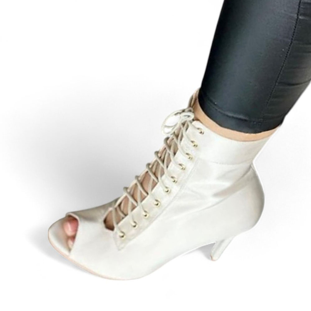 BOTIN MUJER ABIERTO SATINADO TACO 9 1299 5C-85 COLOR BEIGE - 2