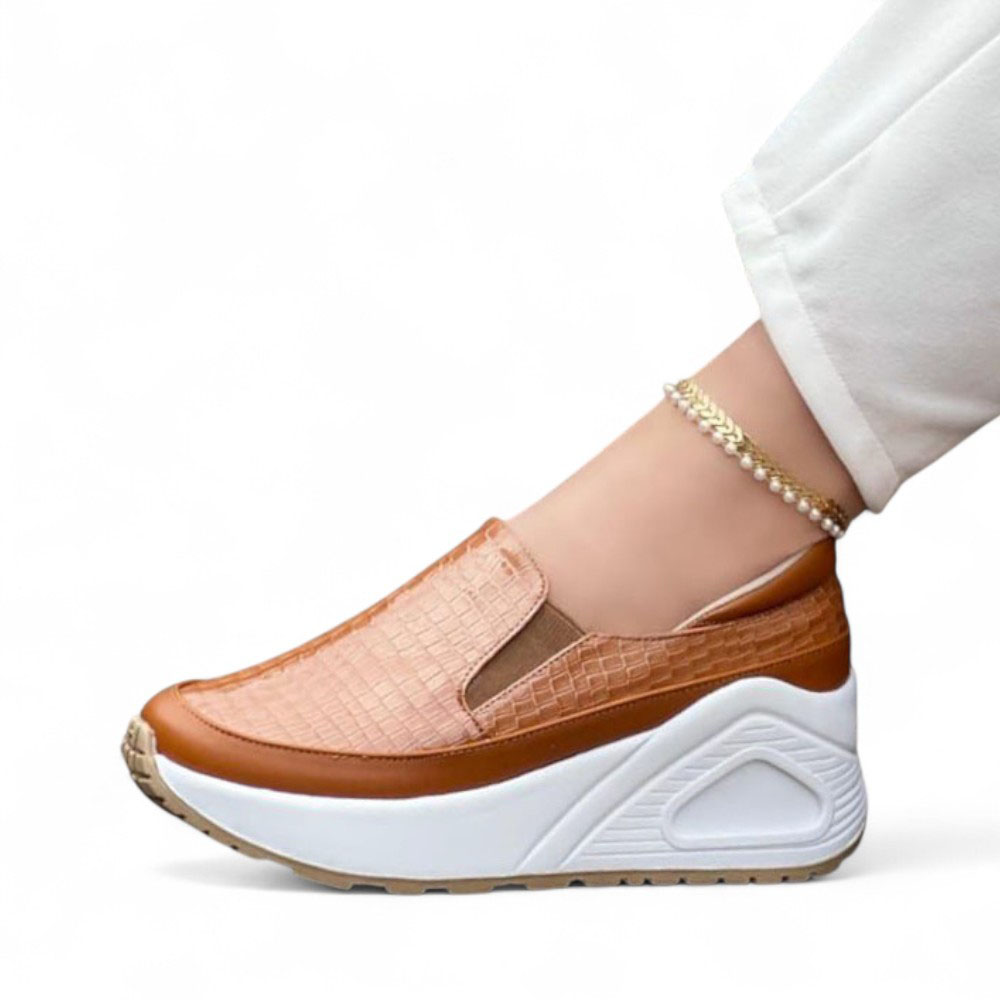 MOCASIN MUJER PLANTA DE GOMA 1022L-55 COLOR CAMEL - 1