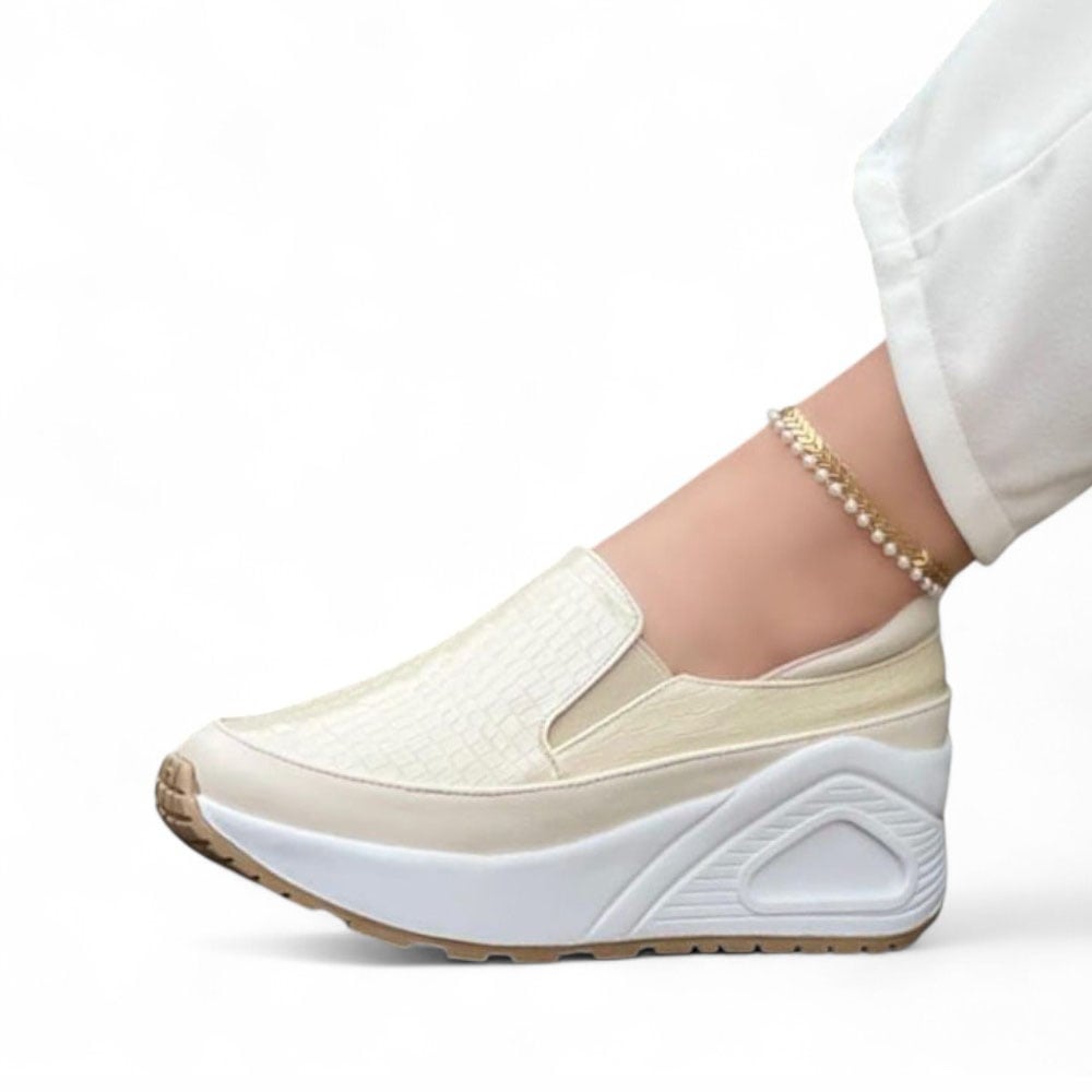 MOCASIN MUJER PLANTA DE GOMA 1022L-55 COLOR BEIGE - 1