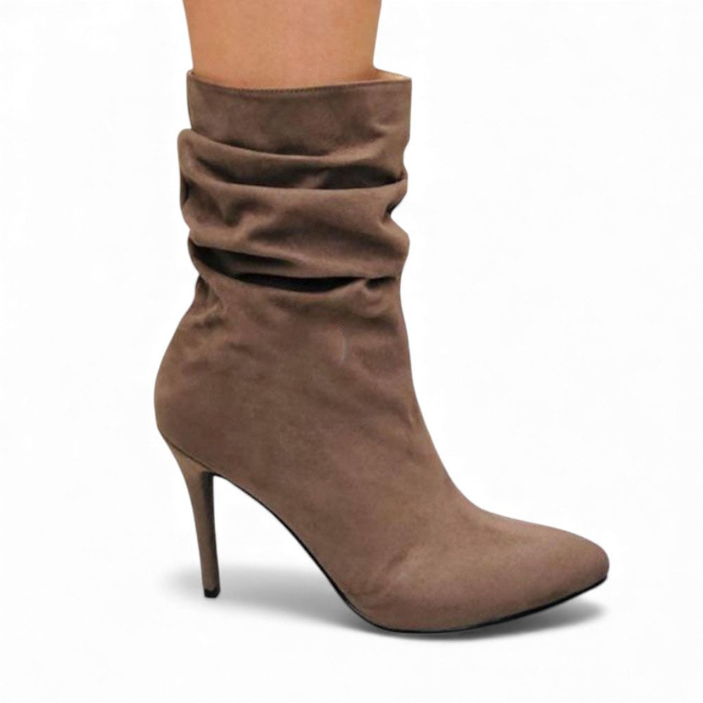 BOTIN MUJER 1299P-68 PLANTA DE GOMA TACO #9 PLATAFORMA INTERNA #2 GAMUZA COLOR MARRÓN - 1