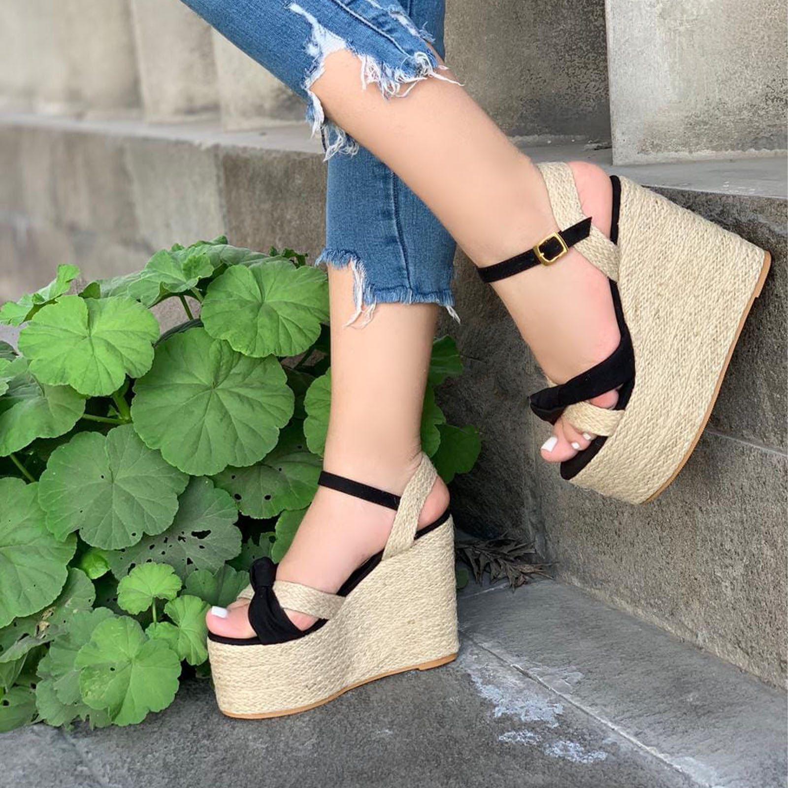 SANDALIA MUJER YUTE TACO 9 2086L-60 COLOR NEGRO - 4