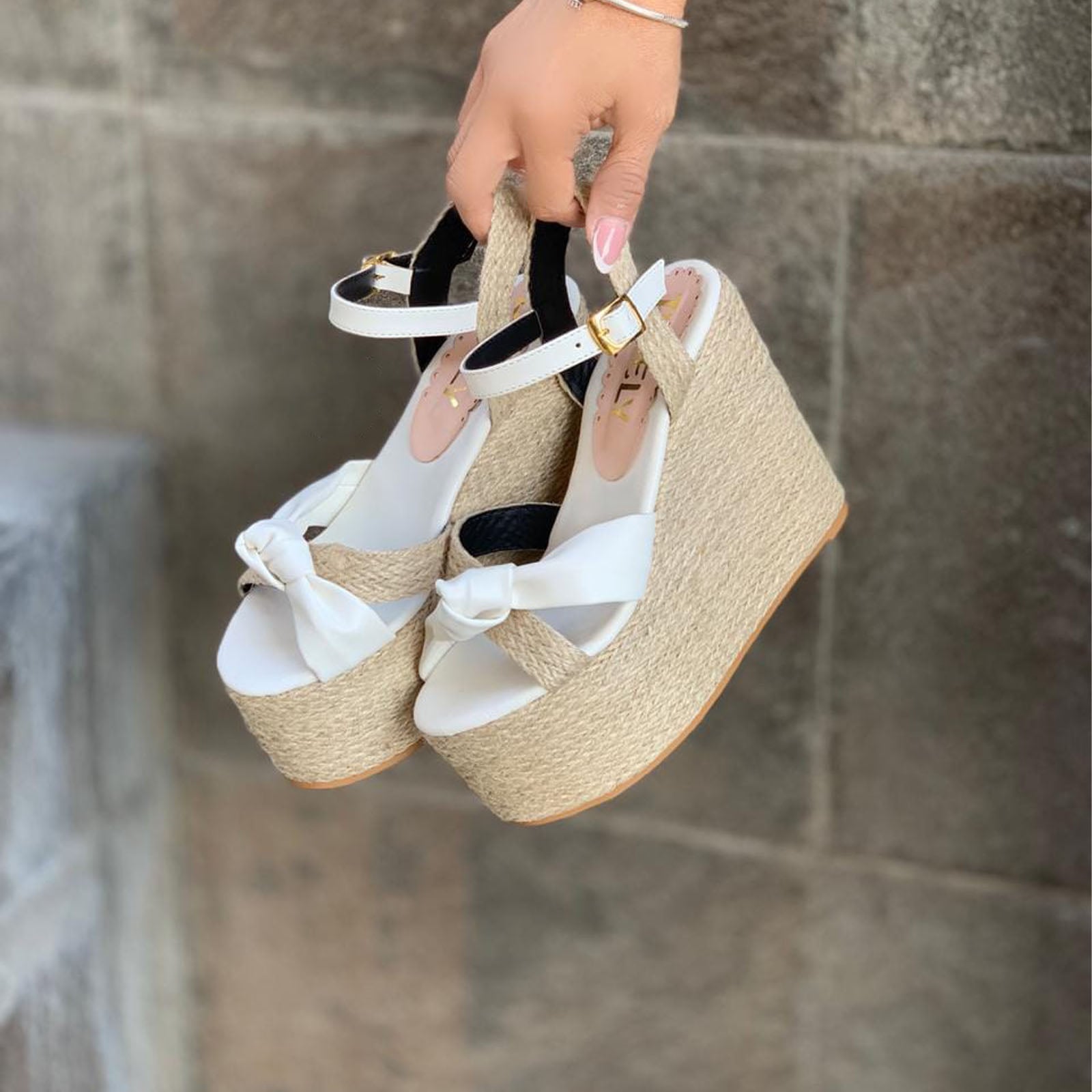 SANDALIA MUJER YUTE TACO 9 2086L-60 COLOR BLANCO - 3