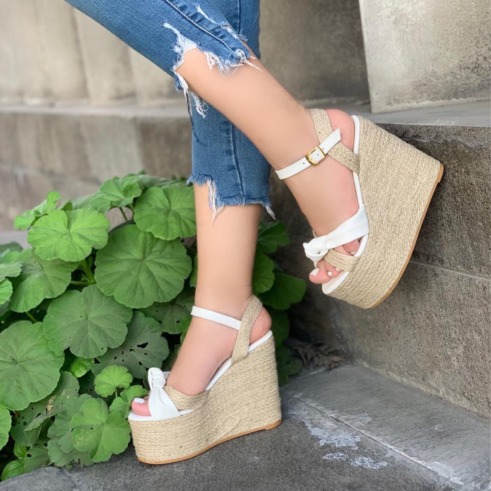 SANDALIA MUJER YUTE TACO 9 2086L-60 COLOR BLANCO - 4