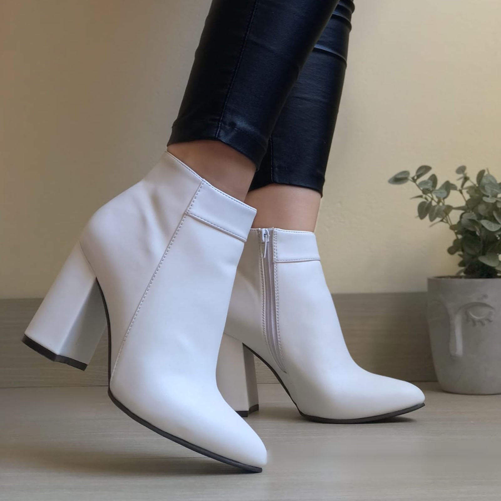 BOTIN MUJER CLASICA TACO 9 2086L-60 COLOR BLANCO - 2