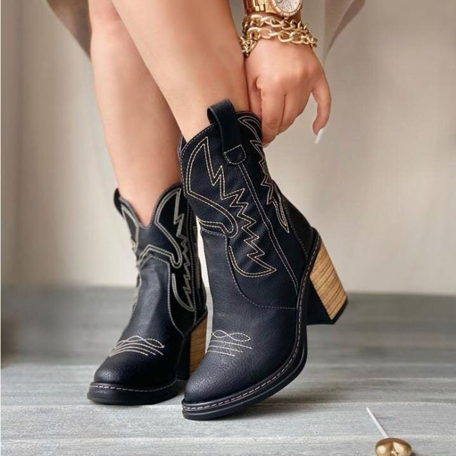BOTIN MUJER BORDADO TACO 7 2086L-75 COLOR NEGRO - 2
