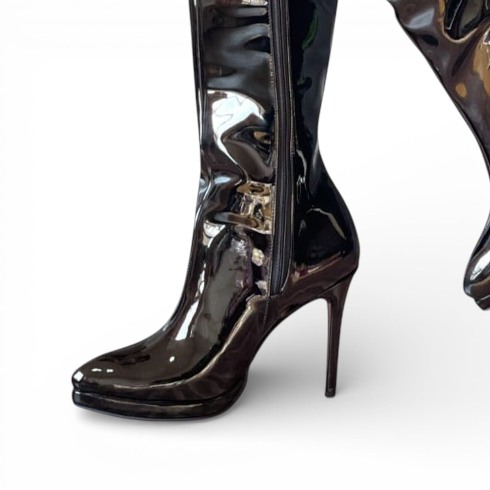 BOTAS LEONA 1299 - 95 CHAROL TACO AGUJA #9 PLATAFORMA COLOR NEGRO - 1