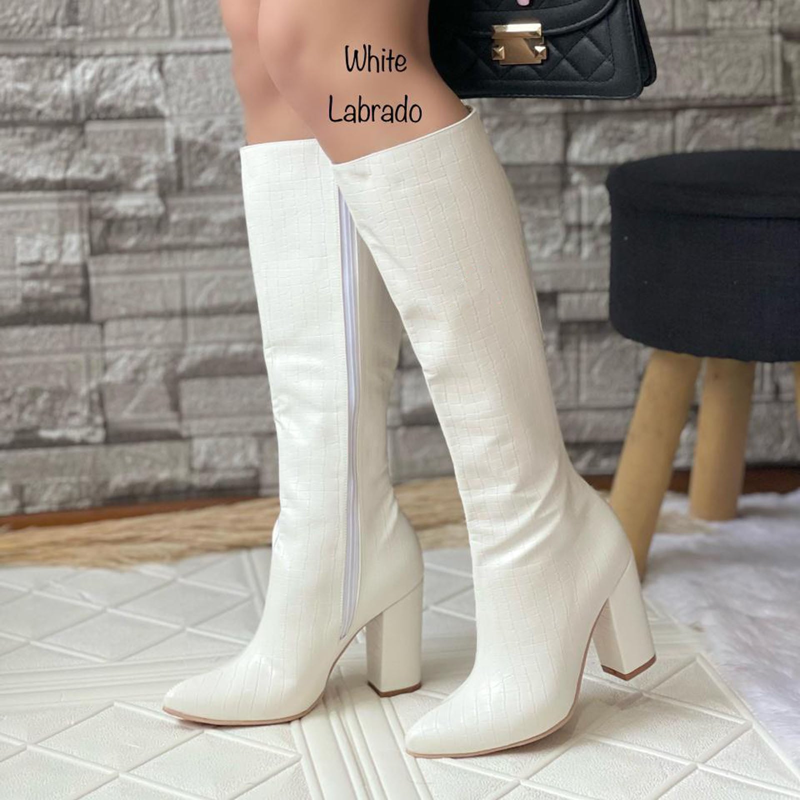 BOTA MUJER LABRADO TACO #9 1299-95 COLOR BLANCO - 2