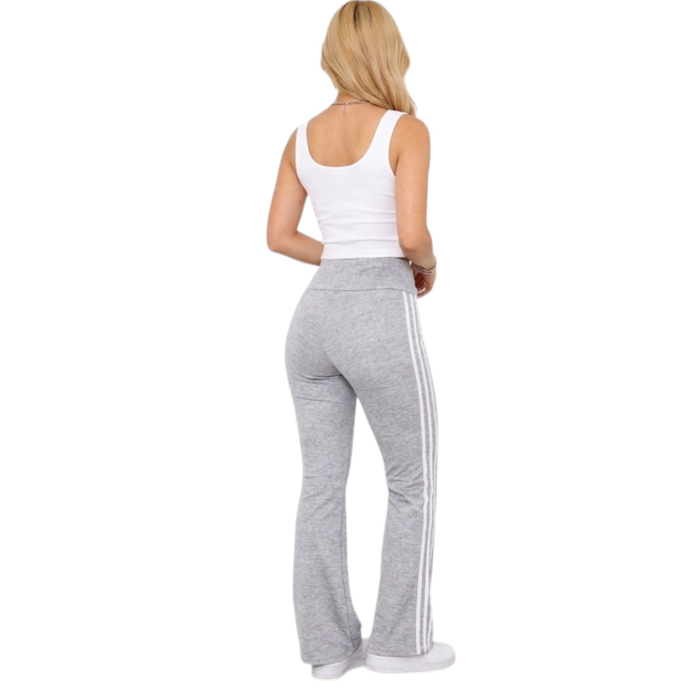CHOMPA DOM463G-24 ROSAS HILO CON PELUCHE COLOR COCOA FLOR PERLA - 2
