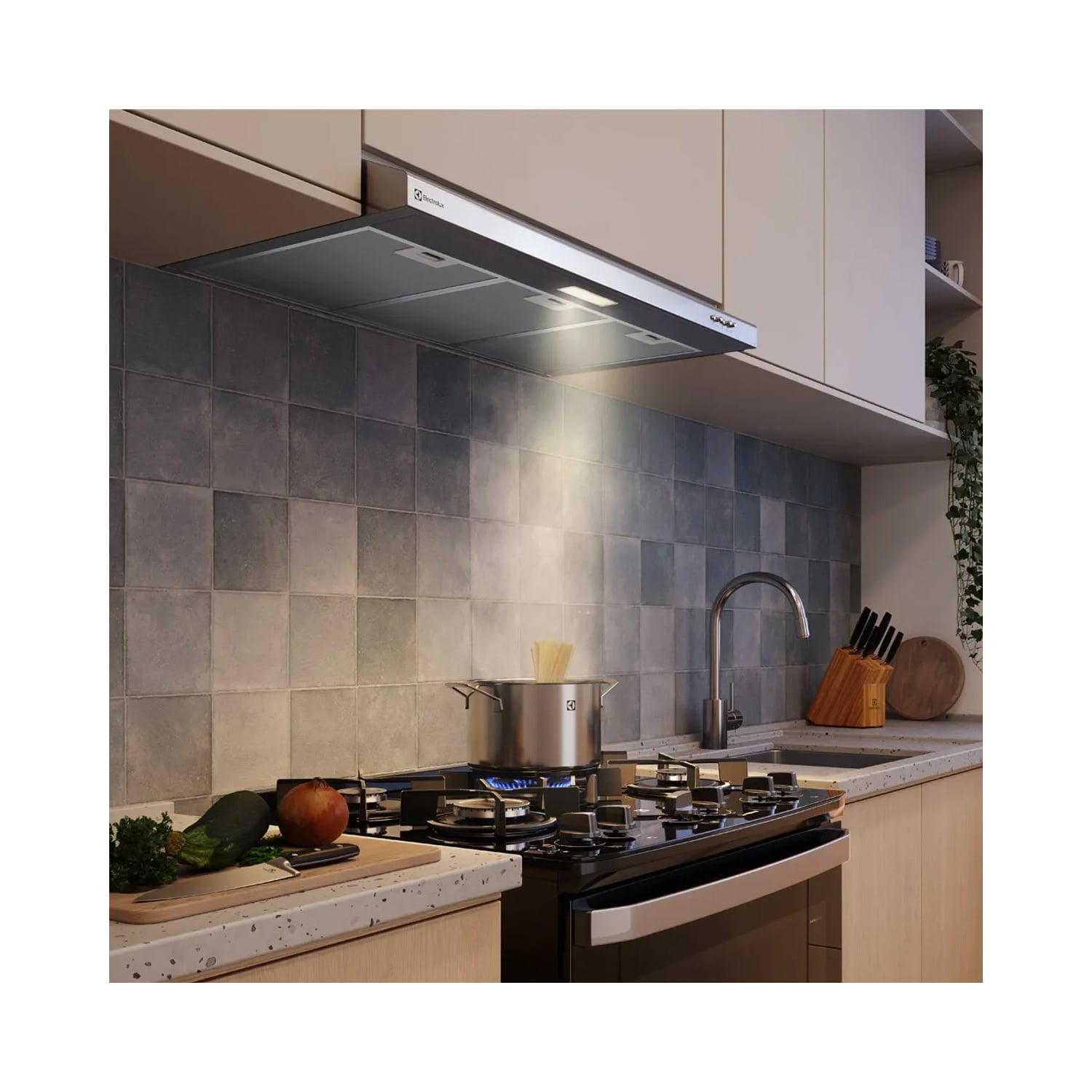CAMPANA EXTRACTORA ELECTROLUX 90CM ALTO PODER DE SUCCIÓN E ILUMINACIÓN LED INOX DE9SS - 4