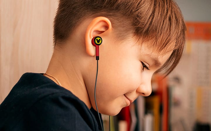 AUDIFONOS CON MICROFONO EDICIÓN MICKEY MOUSE (XTE-D100MK) - 3