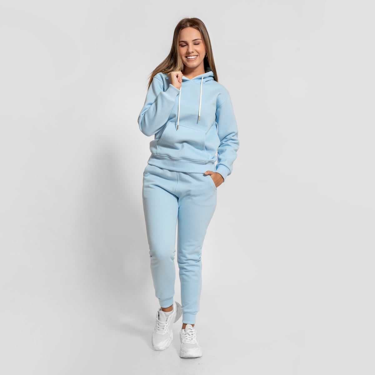 CONJUNTO MUJER ONHUL CELESTE BUZO ALGODÓN POLERA CON CAPUCHA Y JOGGER - 1