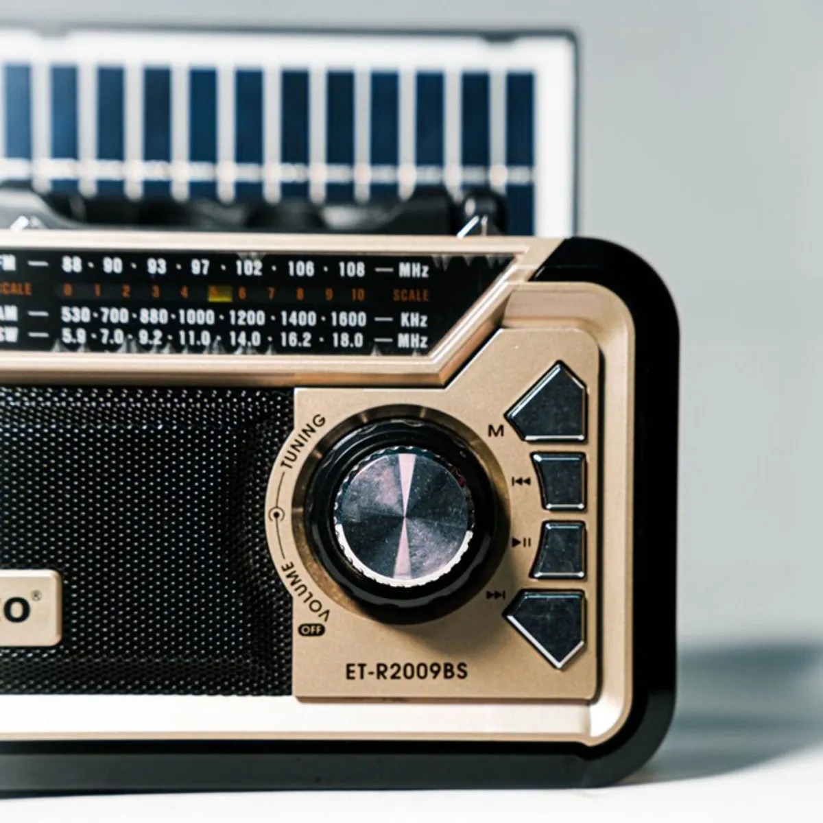 RADIO PORTATIL AM FM RETRO VINTAGE PARLANTE BLUETOOTH - 2