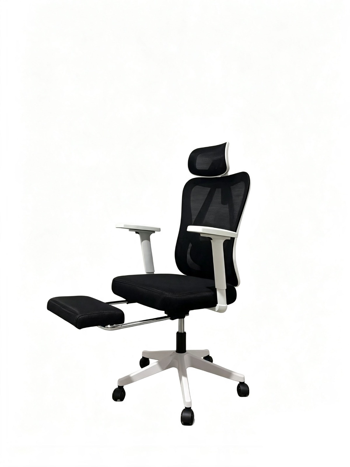 SILLA DE OFICINA INIUS ARI ERGONÓMICA RECLINABLE 135° CON REPOSAPIÉS Y MALLA ZYNCRO NEGRO - 1