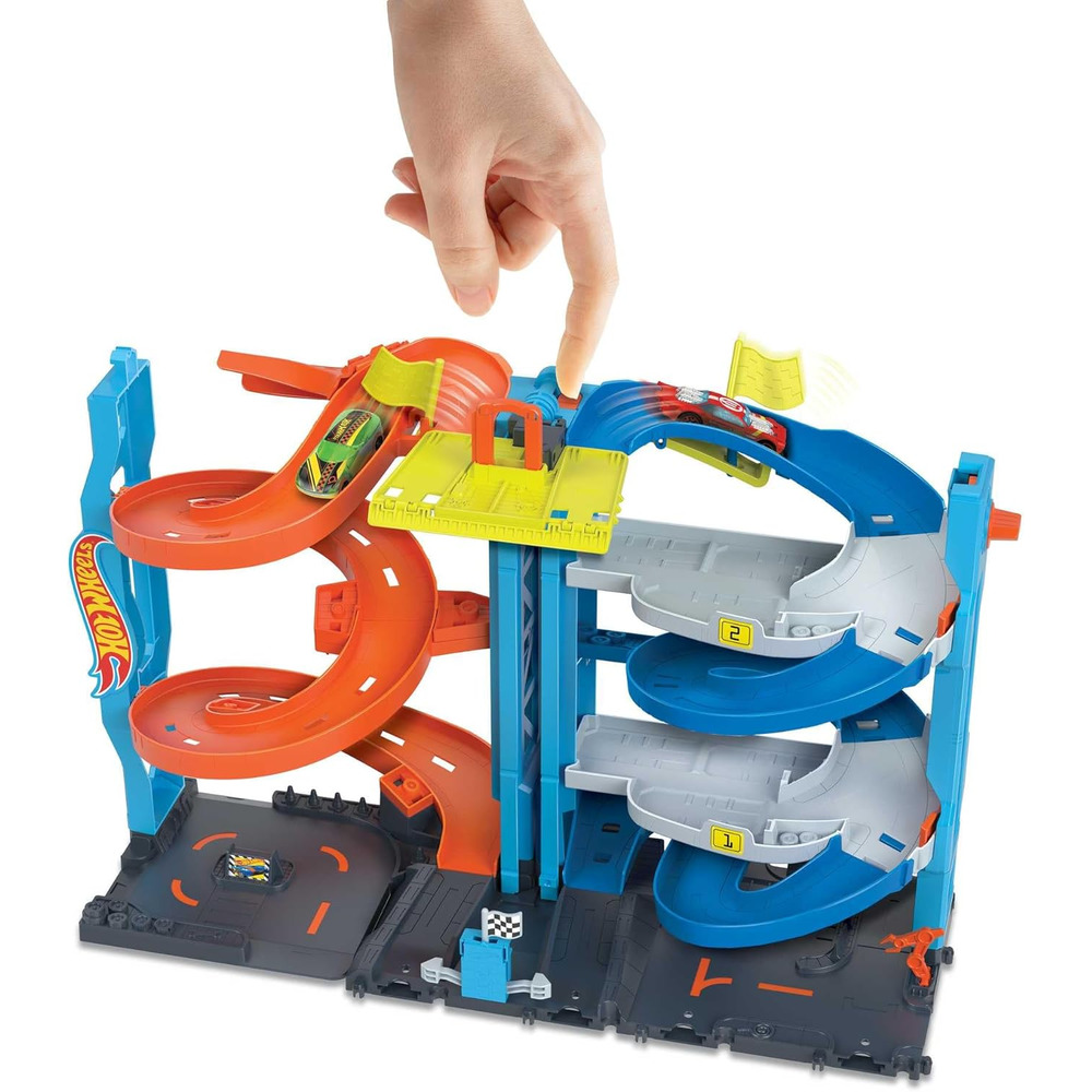 HOT WHEELS TORRE DOBLE PISTA DE CARRERAS A ESCALA 1:64 - 4