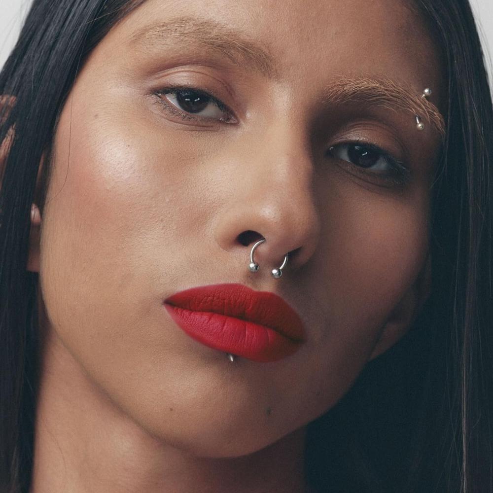 FENTY LABIAL LÍQUIDO VELVET ICON TONO THE MVP – BY RIHANNA - 4