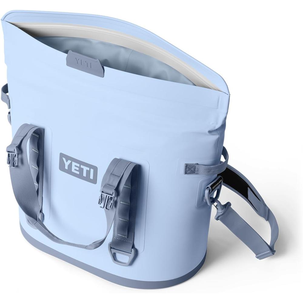 YETI HOPPER M30 COOLER PORTÁTIL PROTECCIÓN MAGNÉTICA | CELESTE - 3