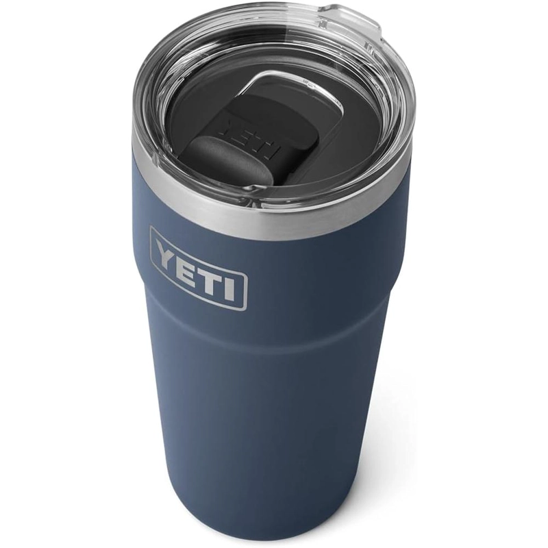 YETI RAMBLER VASO DE 20 OZ DE ACERO INOXIDABLE Y TAPA MAGSLIDER | AZUL MARINO - 1