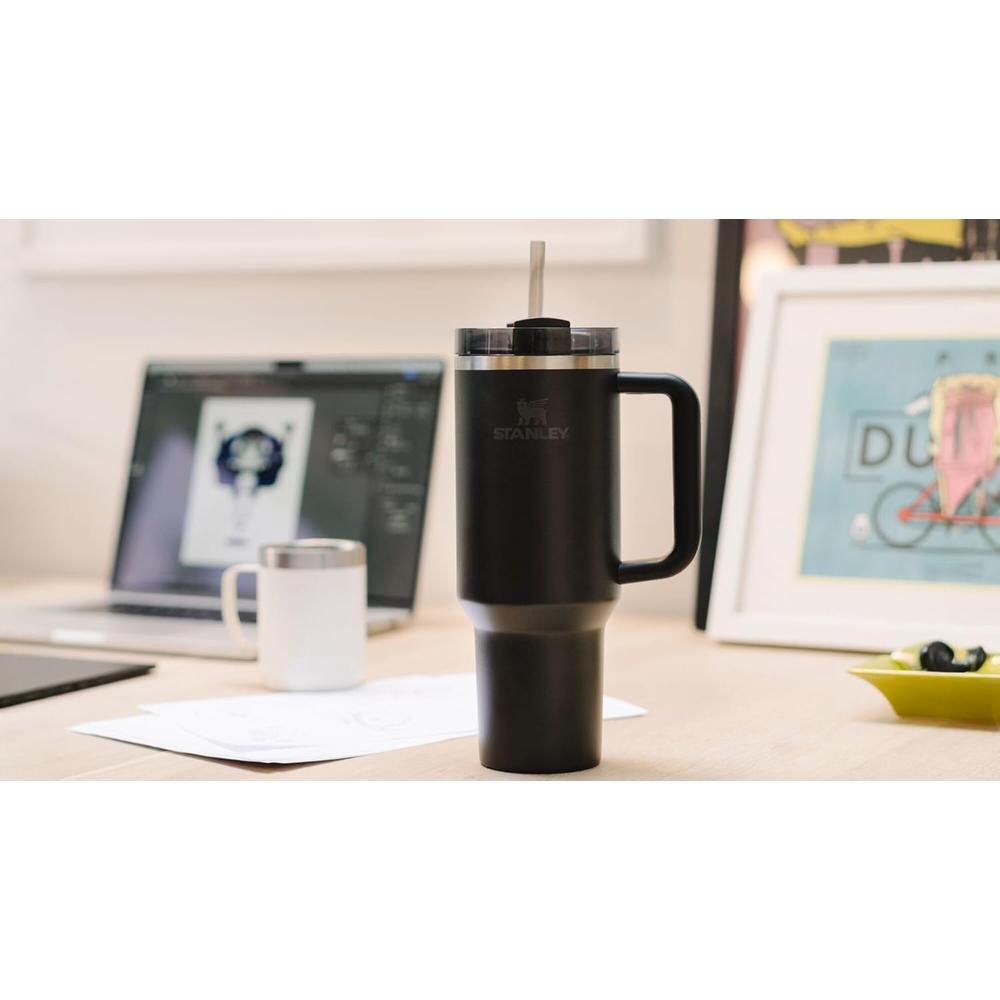 STANLEY QUENCHER H2.0 TUMBLER CON ASA Y PAJILLA 40 OZ | BLACK 2.0 - 6