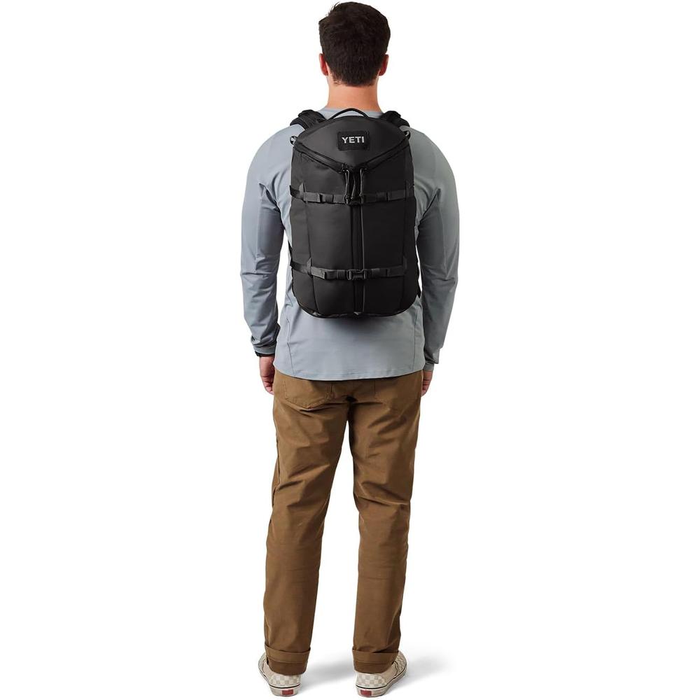 YETI MOCHILA DE VIAJE DE 27L | NEGRO - 4