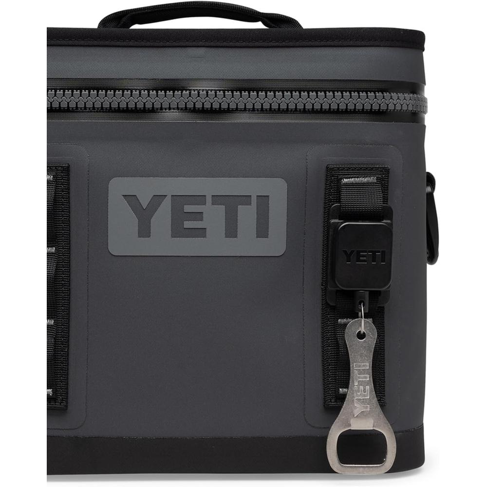 YETI MOLLE ZINGER RETRÁCTIL CON DESTAPADOR DE BOTELLAS | NEGRO - 4