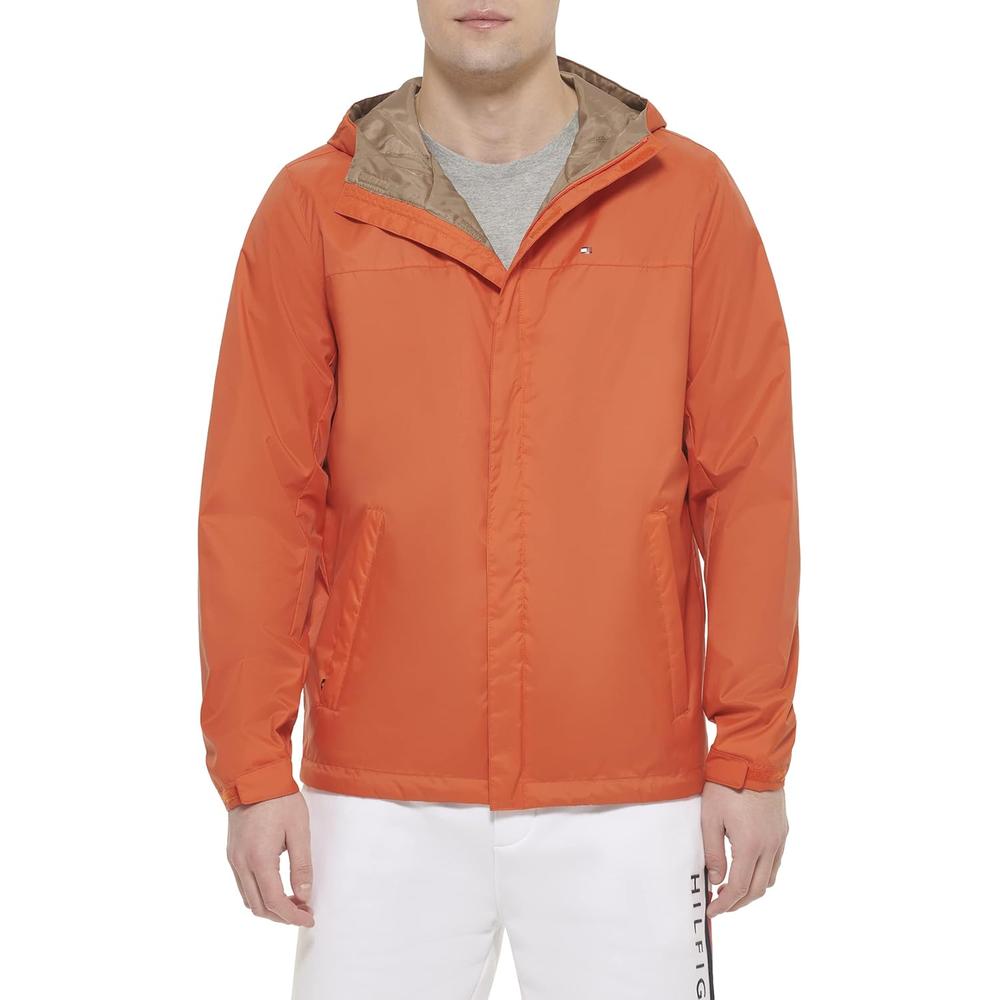 CASACA TOMMY HILFIGER CON CAPUCHA LIGERA Y TRANSPIRABLE PARA HOMBRE - 1