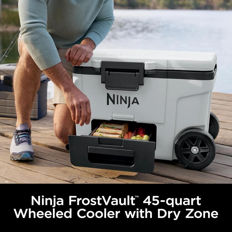 NINJA NEVERA PORTÁTIL FROSTVAULT FB245WH, CON RUEDAS Y CAJÓN SECO, 45 QT / 42,6 L | BLANCO - 2