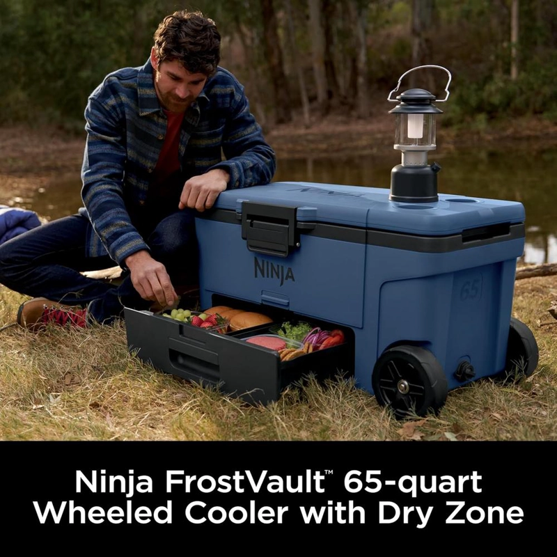 NINJA NEVERA PORTÁTIL FROSTVAULT FB265BL, CON RUEDAS Y CAJÓN SECO, 65 QT / 61,5 L | LAKESHORE BLUE - 2